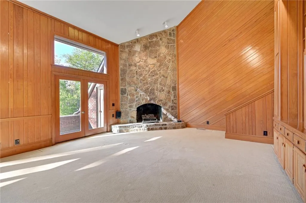 1010 Edgewater Drive, Sandy Springs, Georgia 30328, 4 Bedrooms Bedrooms, ,3 BathroomsBathrooms,Residential,Sold,1010 Edgewater Drive,7200686