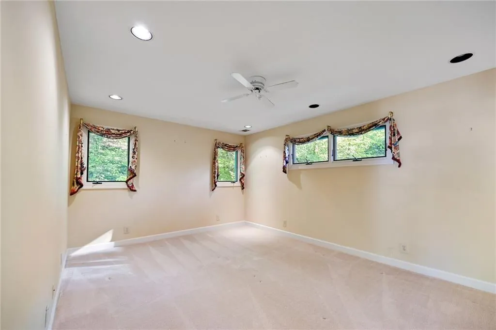 1010 Edgewater Drive, Sandy Springs, Georgia 30328, 4 Bedrooms Bedrooms, ,3 BathroomsBathrooms,Residential,Sold,1010 Edgewater Drive,7200686