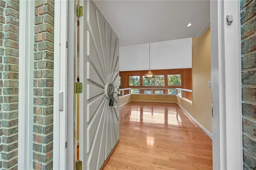 1010 Edgewater Drive, Sandy Springs, Georgia 30328, 4 Bedrooms Bedrooms, ,3 BathroomsBathrooms,Residential,Sold,1010 Edgewater Drive,7200686