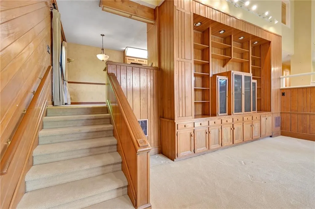 1010 Edgewater Drive, Sandy Springs, Georgia 30328, 4 Bedrooms Bedrooms, ,3 BathroomsBathrooms,Residential,Sold,1010 Edgewater Drive,7200686