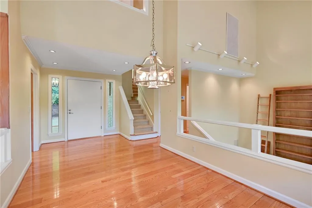 1010 Edgewater Drive, Sandy Springs, Georgia 30328, 4 Bedrooms Bedrooms, ,3 BathroomsBathrooms,Residential,Sold,1010 Edgewater Drive,7200686