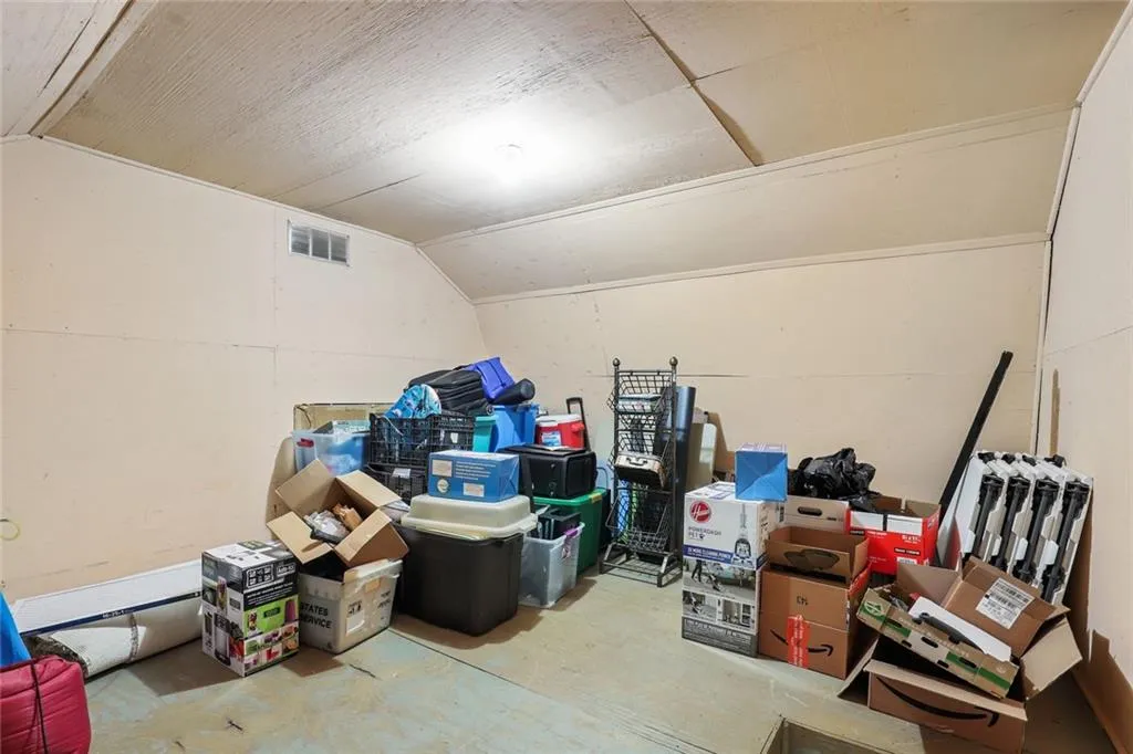 6700 Roswell Road Unit 24-h, Sandy Springs, Georgia 30328, 2 Bedrooms Bedrooms, ,2 BathroomsBathrooms,Residential,Sold,6700 Roswell Road Unit 24-h,6941308
