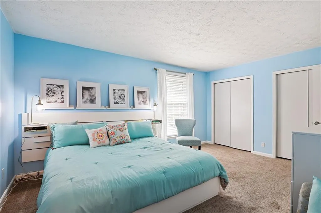 6700 Roswell Road Unit 24-h, Sandy Springs, Georgia 30328, 2 Bedrooms Bedrooms, ,2 BathroomsBathrooms,Residential,Sold,6700 Roswell Road Unit 24-h,6941308