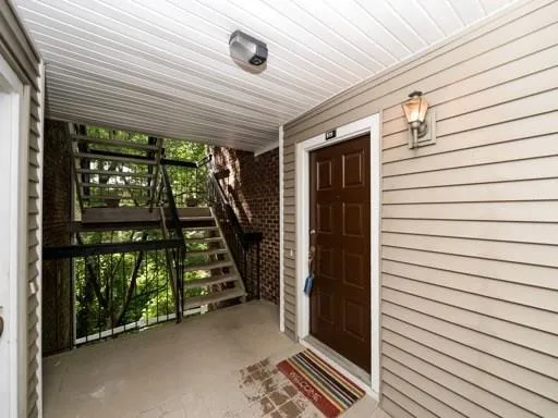 511 Barrington Hills Drive Unit 511, Sandy Springs, Georgia 30350, 2 Bedrooms Bedrooms, ,2 BathroomsBathrooms,Residential,Sold,511 Barrington Hills Drive Unit 511,5869858