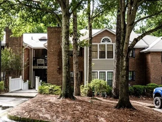 511 Barrington Hills Drive Unit 511, Sandy Springs, Georgia 30350, 2 Bedrooms Bedrooms, ,2 BathroomsBathrooms,Residential,Sold,511 Barrington Hills Drive Unit 511,5869858