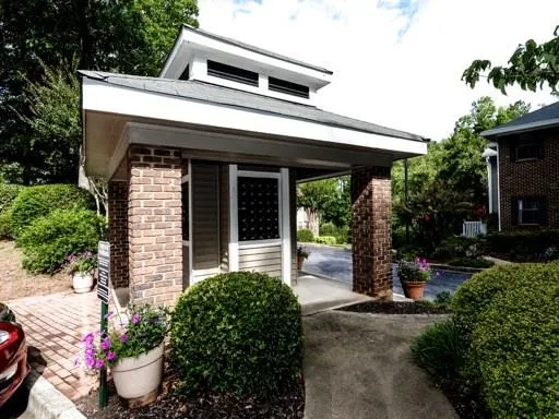 511 Barrington Hills Drive Unit 511, Sandy Springs, Georgia 30350, 2 Bedrooms Bedrooms, ,2 BathroomsBathrooms,Residential,Sold,511 Barrington Hills Drive Unit 511,5869858