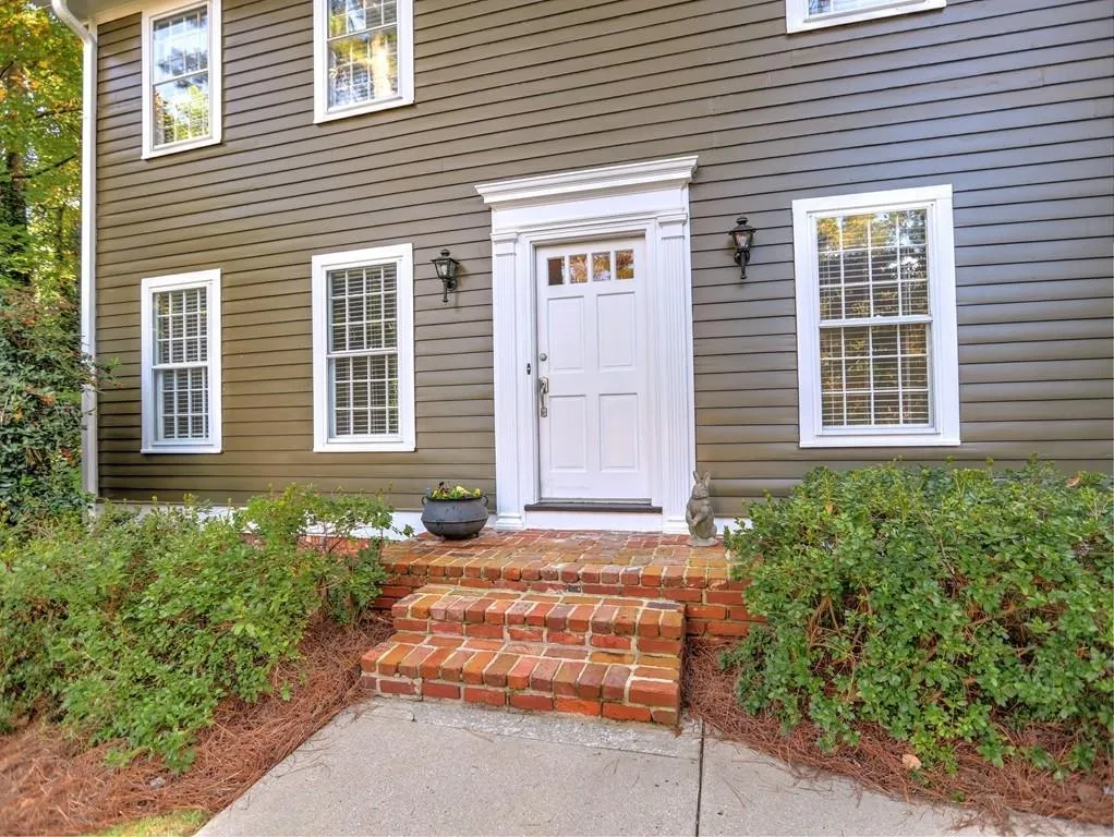 1200 N Harbor Court, Atlanta, Georgia 30328, 4 Bedrooms Bedrooms, ,3 BathroomsBathrooms,Residential,Sold,1200 N Harbor Court,6800860