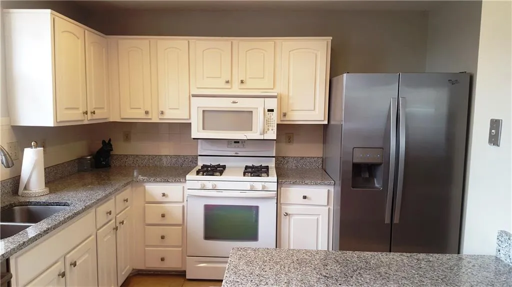 1201 Wedgewood Court Unit -, Sandy Springs, Georgia 30350, 2 Bedrooms Bedrooms, ,2 BathroomsBathrooms,Residential,Sold,1201 Wedgewood Court Unit -,5662639