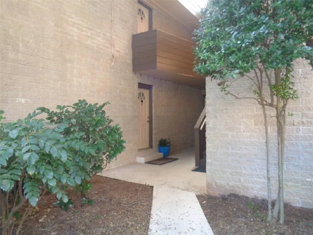 346 Carpenter Drive Unit 31, Atlanta, Georgia 30328, 2 Bedrooms Bedrooms, ,2 BathroomsBathrooms,Residential,Sold,346 Carpenter Drive Unit 31,5912010