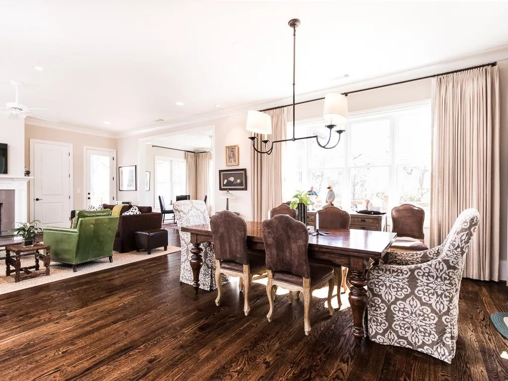 5375 High Point Manor, Atlanta, Georgia 30342, 3 Bedrooms Bedrooms, ,3 BathroomsBathrooms,Residential,Sold,5375 High Point Manor,5666657