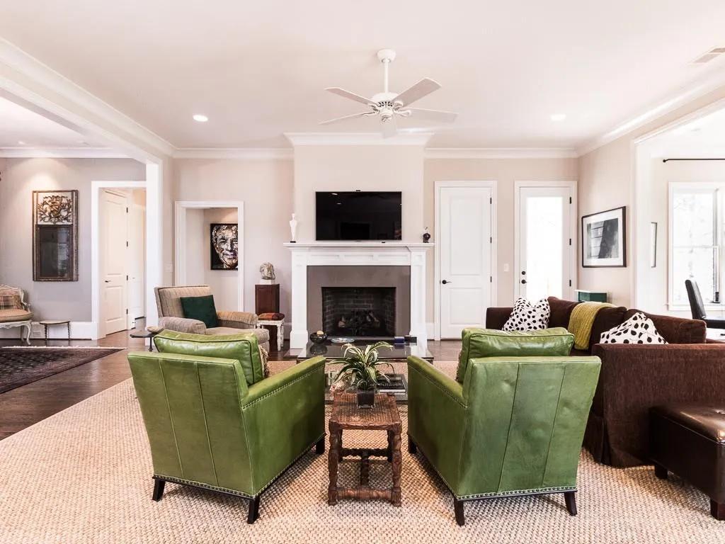 5375 High Point Manor, Atlanta, Georgia 30342, 3 Bedrooms Bedrooms, ,3 BathroomsBathrooms,Residential,Sold,5375 High Point Manor,5666657