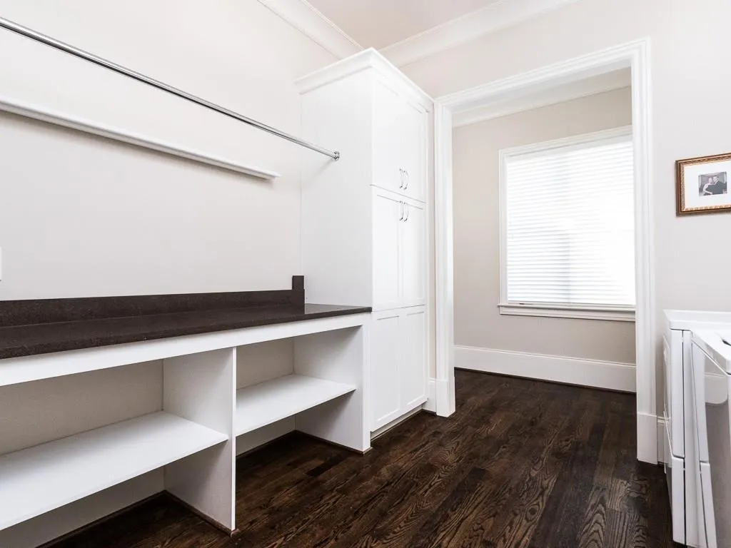 5375 High Point Manor, Atlanta, Georgia 30342, 3 Bedrooms Bedrooms, ,3 BathroomsBathrooms,Residential,Sold,5375 High Point Manor,5666657