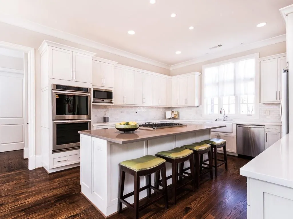 5375 High Point Manor, Atlanta, Georgia 30342, 3 Bedrooms Bedrooms, ,3 BathroomsBathrooms,Residential,Sold,5375 High Point Manor,5666657