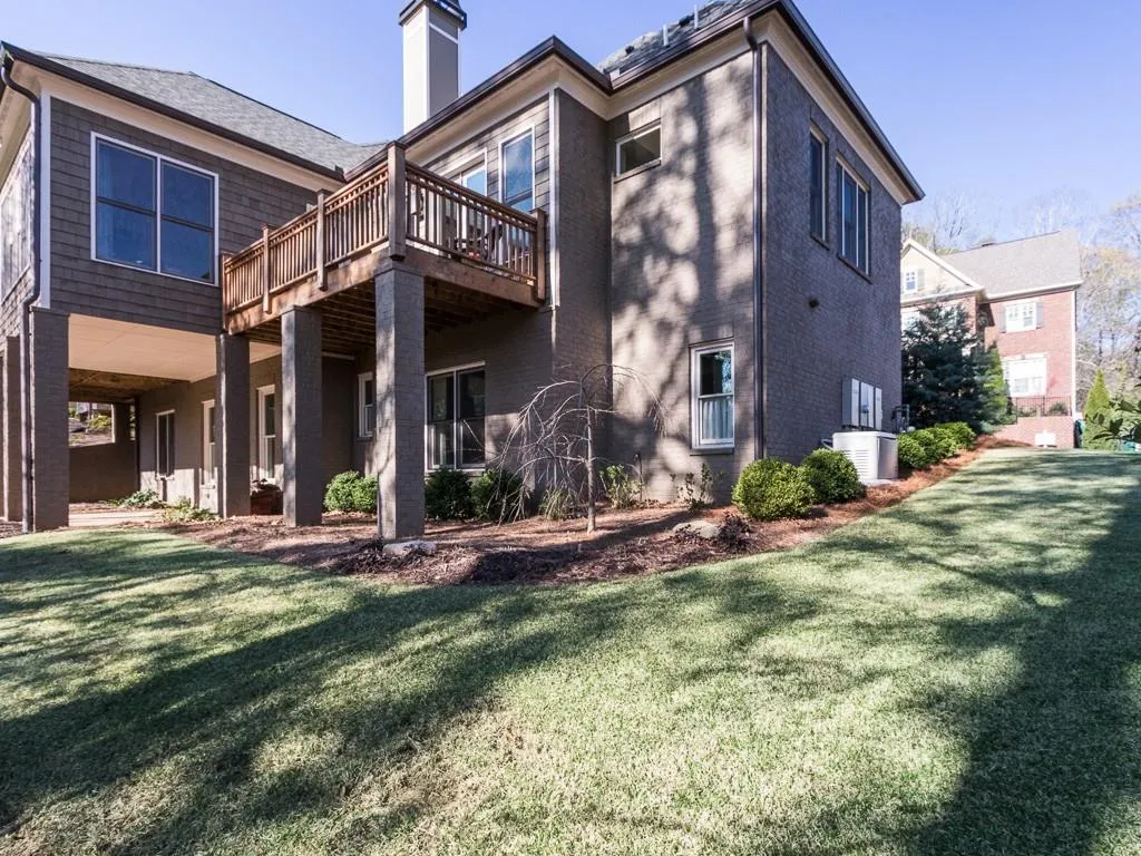 5375 High Point Manor, Atlanta, Georgia 30342, 3 Bedrooms Bedrooms, ,3 BathroomsBathrooms,Residential,Sold,5375 High Point Manor,5666657