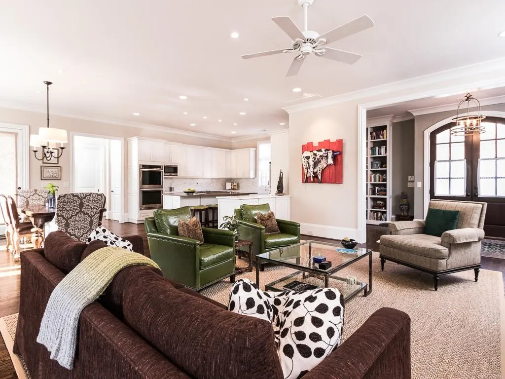 5375 High Point Manor, Atlanta, Georgia 30342, 3 Bedrooms Bedrooms, ,3 BathroomsBathrooms,Residential,Sold,5375 High Point Manor,5666657