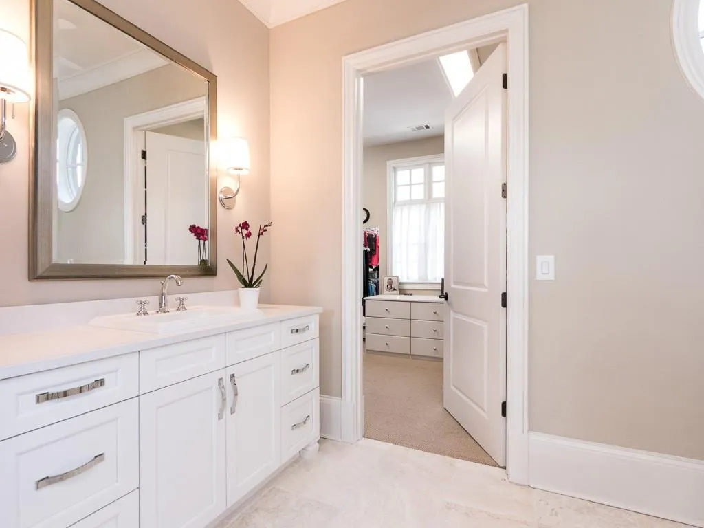 5375 High Point Manor, Atlanta, Georgia 30342, 3 Bedrooms Bedrooms, ,3 BathroomsBathrooms,Residential,Sold,5375 High Point Manor,5666657