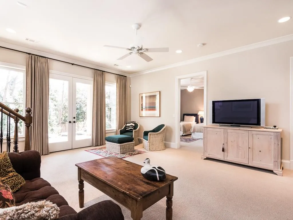 5375 High Point Manor, Atlanta, Georgia 30342, 3 Bedrooms Bedrooms, ,3 BathroomsBathrooms,Residential,Sold,5375 High Point Manor,5666657