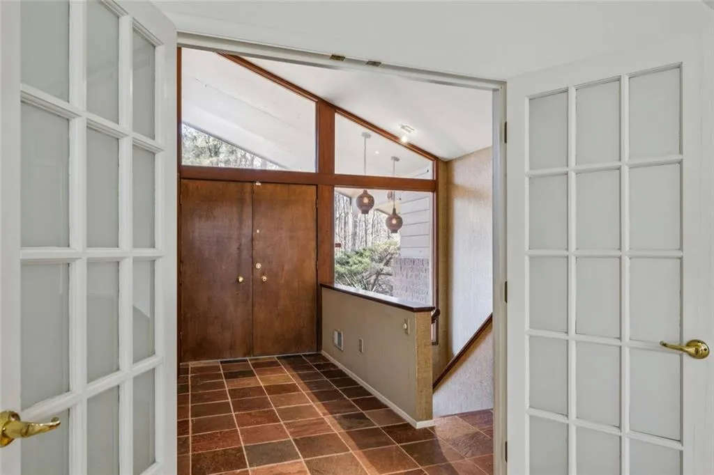 6375 River Overlook Drive Nw, Atlanta, Georgia 30328, 3 Bedrooms Bedrooms, ,4 BathroomsBathrooms,Residential,Sold,6375 River Overlook Drive Nw,7717913