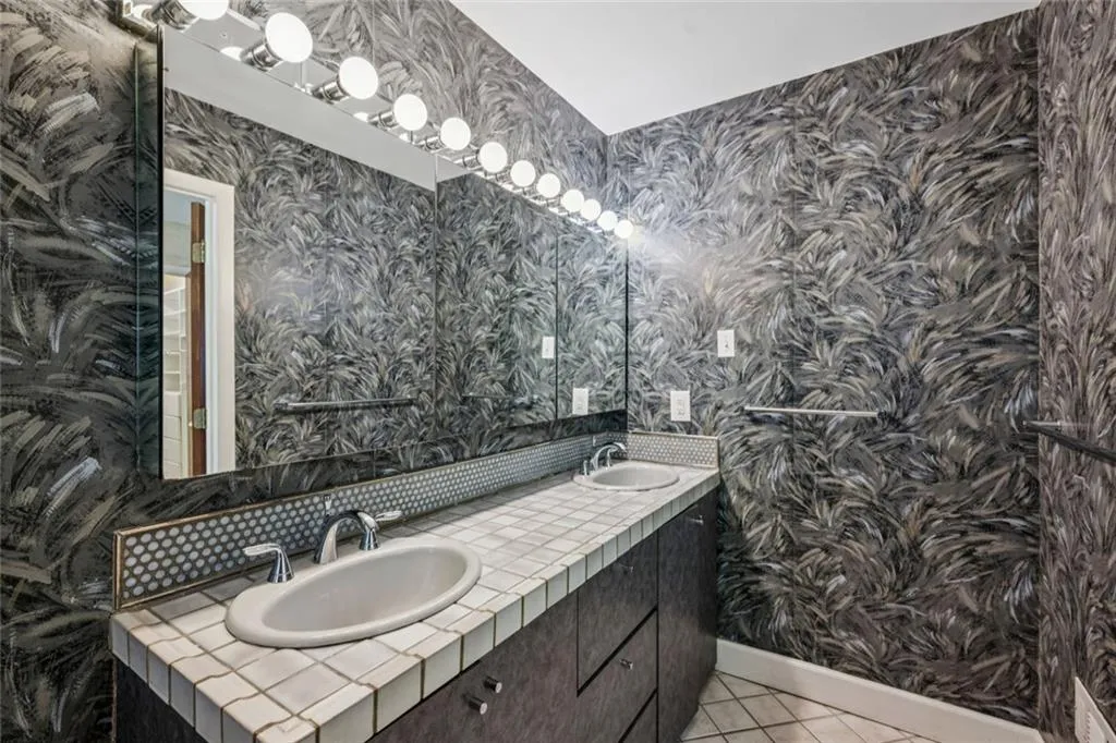 6375 River Overlook Drive Nw, Atlanta, Georgia 30328, 3 Bedrooms Bedrooms, ,4 BathroomsBathrooms,Residential,Sold,6375 River Overlook Drive Nw,7717913