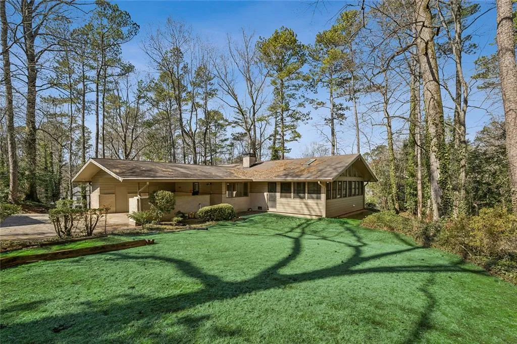 6375 River Overlook Drive Nw, Atlanta, Georgia 30328, 3 Bedrooms Bedrooms, ,4 BathroomsBathrooms,Residential,Sold,6375 River Overlook Drive Nw,7717913