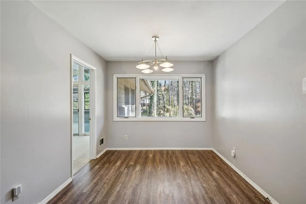 6375 River Overlook Drive Nw, Atlanta, Georgia 30328, 3 Bedrooms Bedrooms, ,4 BathroomsBathrooms,Residential,Sold,6375 River Overlook Drive Nw,7717913