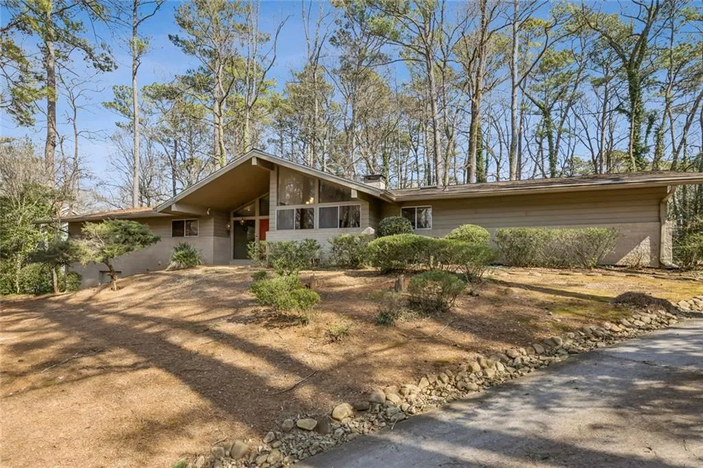 6375 River Overlook Drive Nw, Atlanta, Georgia 30328, 3 Bedrooms Bedrooms, ,4 BathroomsBathrooms,Residential,Sold,6375 River Overlook Drive Nw,7717913