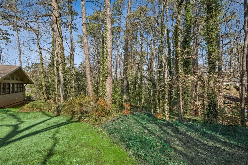 6375 River Overlook Drive Nw, Atlanta, Georgia 30328, 3 Bedrooms Bedrooms, ,4 BathroomsBathrooms,Residential,Sold,6375 River Overlook Drive Nw,7717913