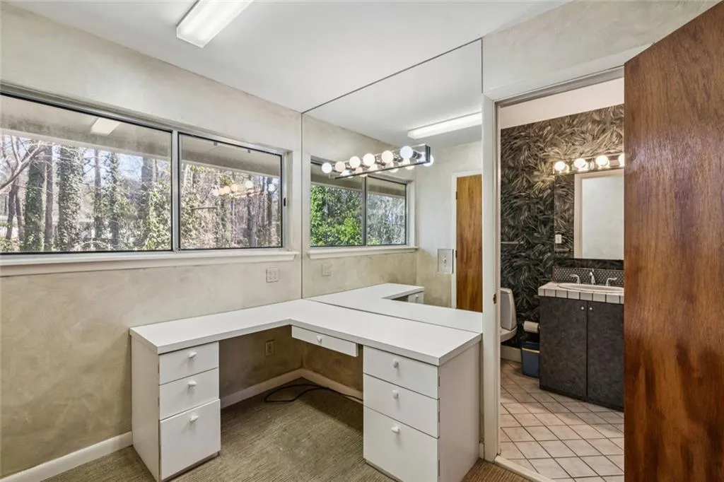 6375 River Overlook Drive Nw, Atlanta, Georgia 30328, 3 Bedrooms Bedrooms, ,4 BathroomsBathrooms,Residential,Sold,6375 River Overlook Drive Nw,7717913