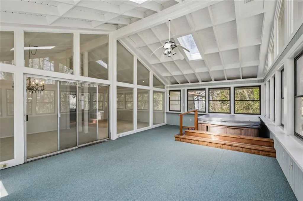 6375 River Overlook Drive Nw, Atlanta, Georgia 30328, 3 Bedrooms Bedrooms, ,4 BathroomsBathrooms,Residential,Sold,6375 River Overlook Drive Nw,7717913