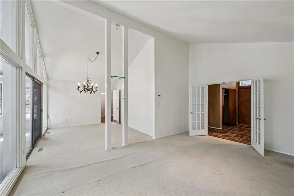 6375 River Overlook Drive Nw, Atlanta, Georgia 30328, 3 Bedrooms Bedrooms, ,4 BathroomsBathrooms,Residential,Sold,6375 River Overlook Drive Nw,7717913