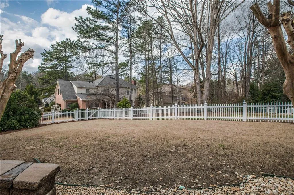 285 Lackland Court, Sandy Springs, Georgia 30350, 5 Bedrooms Bedrooms, ,4 BathroomsBathrooms,Residential,Sold,285 Lackland Court,5970320