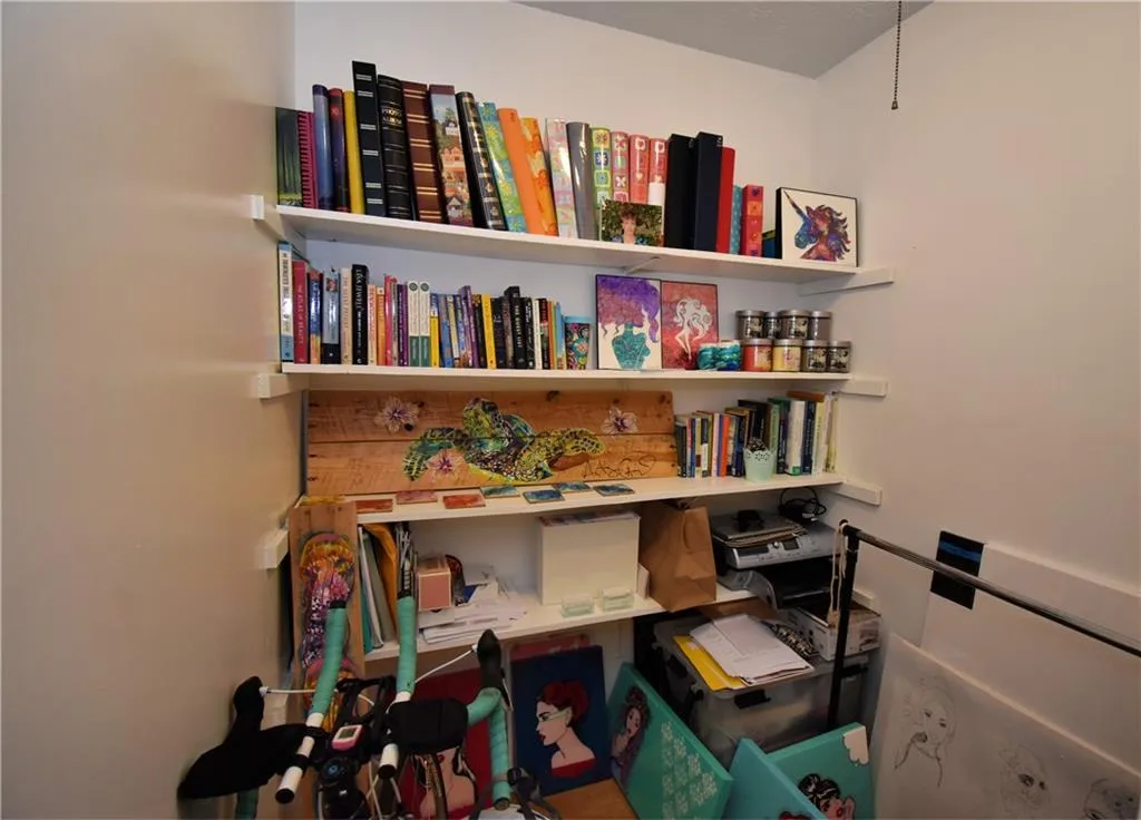 725 Dalrymple Road Unit 1c, Sandy Springs, Georgia 30328, 2 Bedrooms Bedrooms, ,2 BathroomsBathrooms,Residential,Sold,725 Dalrymple Road Unit 1c,6808759