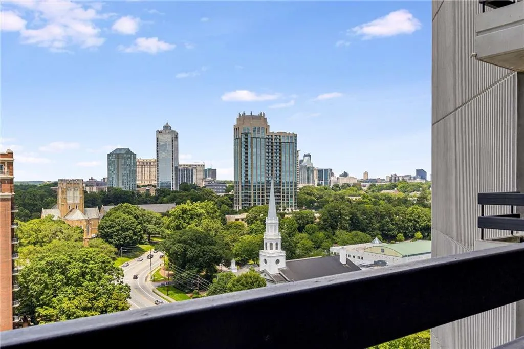 2660 Peachtree Road Nw Unit 20d, Atlanta, Georgia 30305, 4 Bedrooms Bedrooms, ,3 BathroomsBathrooms,Residential,For Sale,2660 Peachtree Road Nw Unit 20d,7612697
