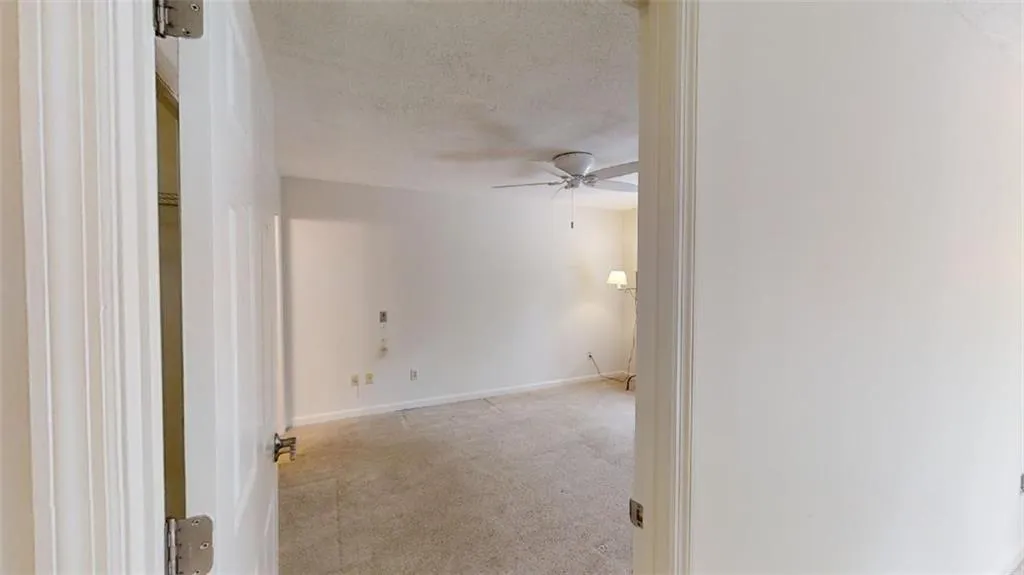 300 Johnson Ferry Road Ne Unit A203, Sandy Springs, Georgia 30328, 2 Bedrooms Bedrooms, ,2 BathroomsBathrooms,Residential,Sold,300 Johnson Ferry Road Ne Unit A203,7234000