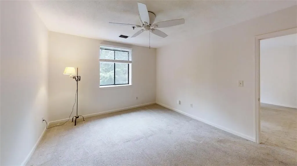 300 Johnson Ferry Road Ne Unit A203, Sandy Springs, Georgia 30328, 2 Bedrooms Bedrooms, ,2 BathroomsBathrooms,Residential,Sold,300 Johnson Ferry Road Ne Unit A203,7234000
