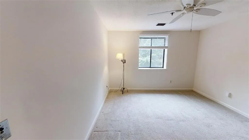 300 Johnson Ferry Road Ne Unit A203, Sandy Springs, Georgia 30328, 2 Bedrooms Bedrooms, ,2 BathroomsBathrooms,Residential,Sold,300 Johnson Ferry Road Ne Unit A203,7234000