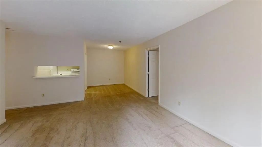 300 Johnson Ferry Road Ne Unit A203, Sandy Springs, Georgia 30328, 2 Bedrooms Bedrooms, ,2 BathroomsBathrooms,Residential,Sold,300 Johnson Ferry Road Ne Unit A203,7234000