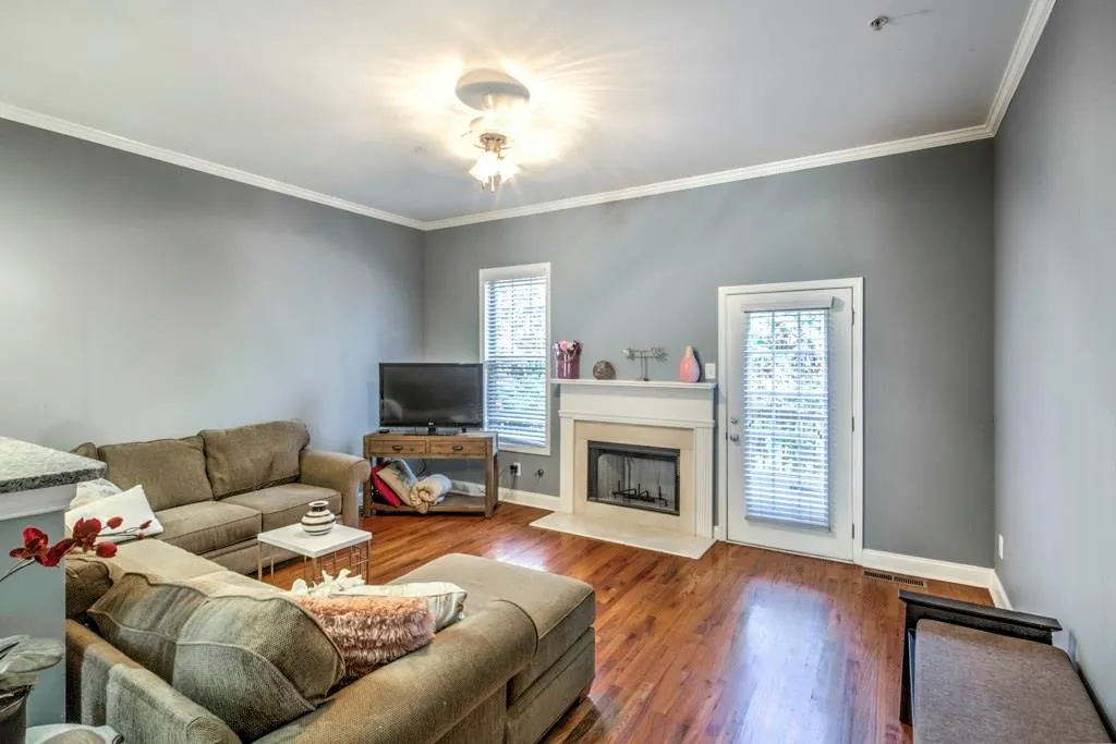 1867 Sterling Oaks Circle Ne, Brookhaven, Georgia 30319, 3 Bedrooms Bedrooms, ,3 BathroomsBathrooms,Residential,Sold,1867 Sterling Oaks Circle Ne,5943471