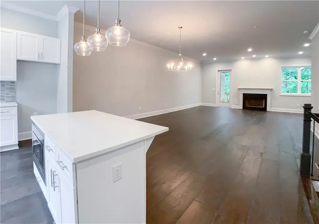 8011 Linfield Way, Sandy Springs, Georgia 30350, 3 Bedrooms Bedrooms, ,3 BathroomsBathrooms,Residential,Sold,8011 Linfield Way,6728098