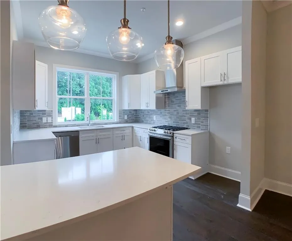 8011 Linfield Way, Sandy Springs, Georgia 30350, 3 Bedrooms Bedrooms, ,3 BathroomsBathrooms,Residential,Sold,8011 Linfield Way,6728098