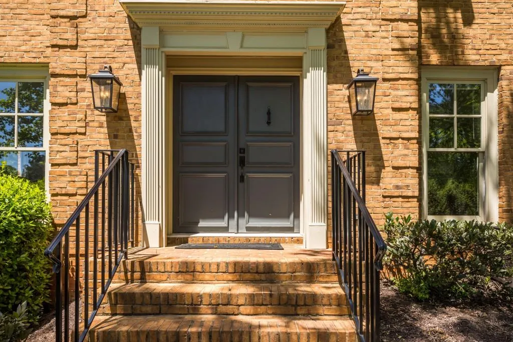 1880 Redbourne Drive, Sandy Springs, Georgia 30350, 5 Bedrooms Bedrooms, ,4 BathroomsBathrooms,Residential,Sold,1880 Redbourne Drive,6005962