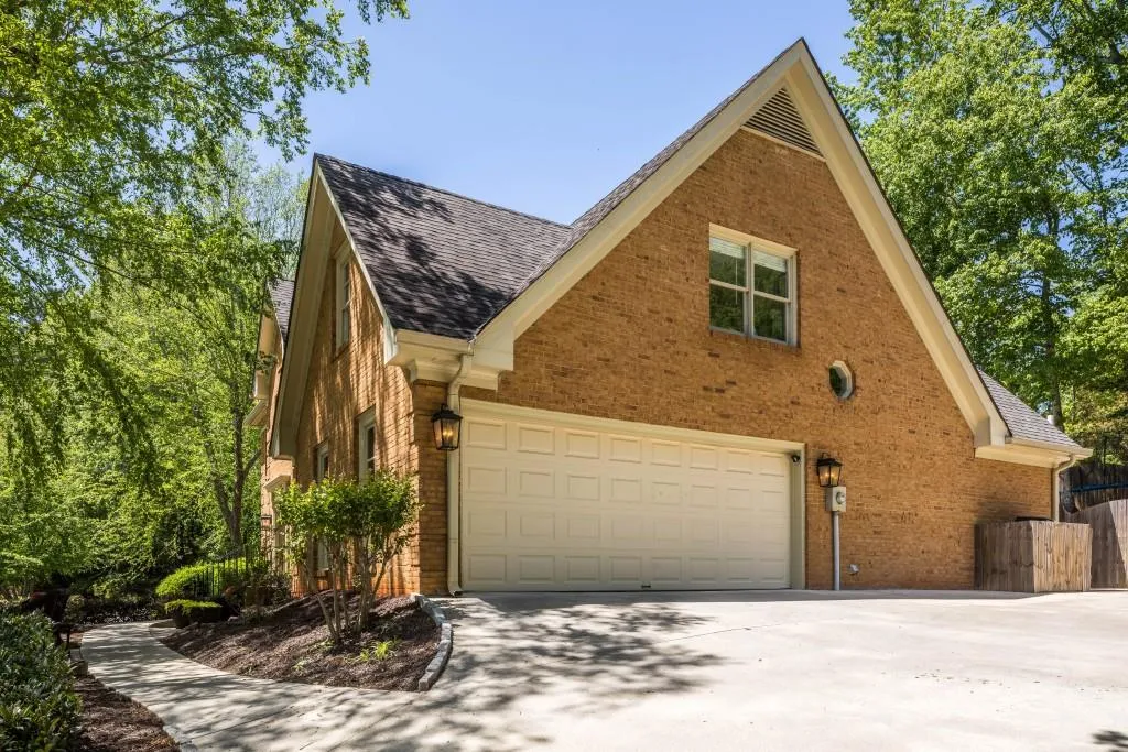 1880 Redbourne Drive, Sandy Springs, Georgia 30350, 5 Bedrooms Bedrooms, ,4 BathroomsBathrooms,Residential,Sold,1880 Redbourne Drive,6005962