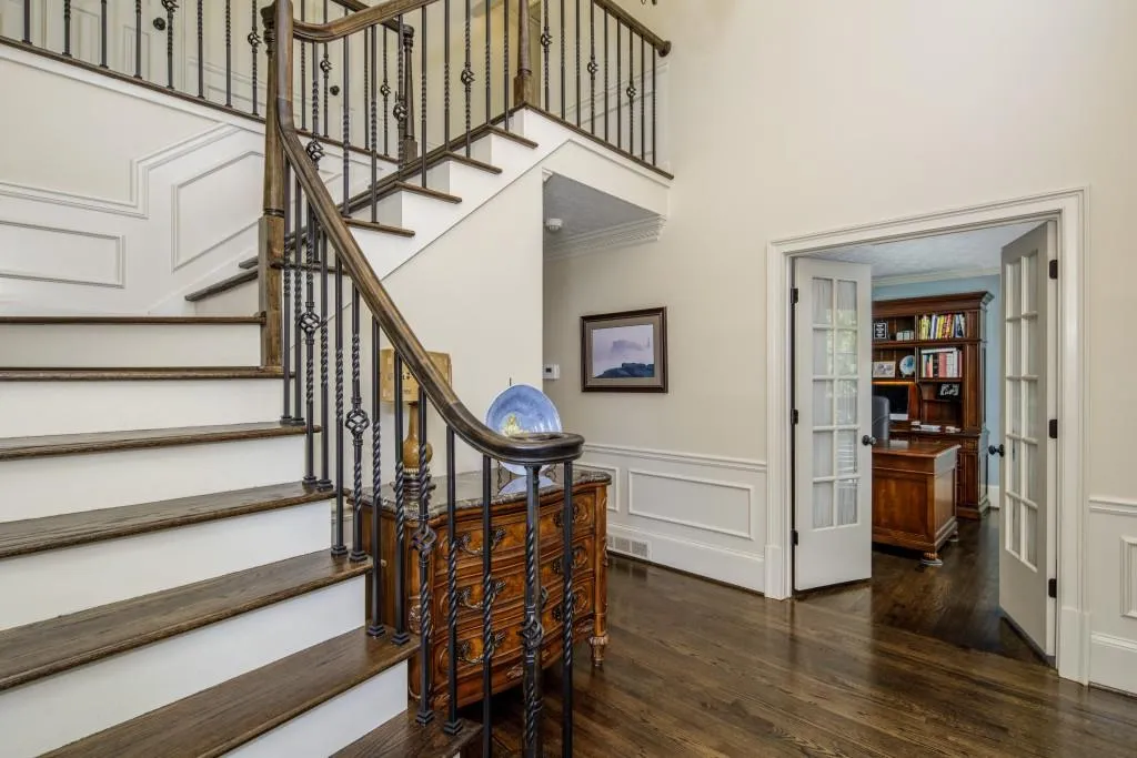 1880 Redbourne Drive, Sandy Springs, Georgia 30350, 5 Bedrooms Bedrooms, ,4 BathroomsBathrooms,Residential,Sold,1880 Redbourne Drive,6005962