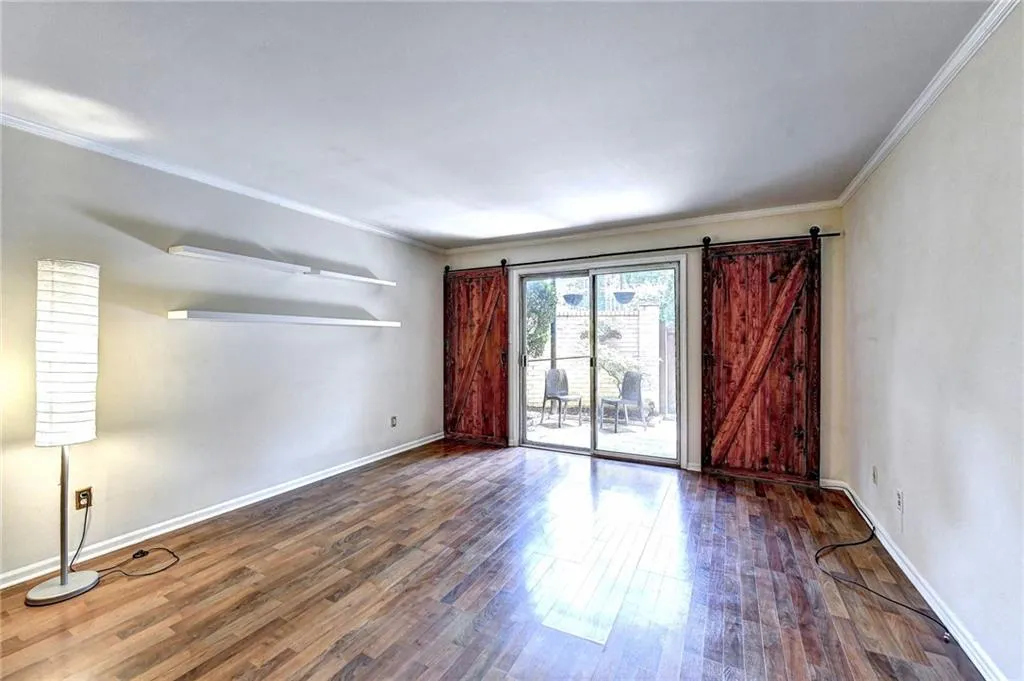 5400 Roswell Road Unit C2, Sandy Springs, Georgia 30342, 1 Bedroom Bedrooms, ,1 BathroomBathrooms,Residential,Sold,5400 Roswell Road Unit C2,7078185