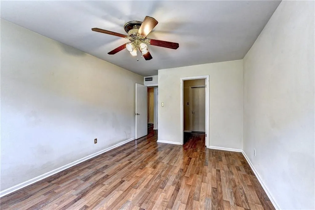 5400 Roswell Road Unit C2, Sandy Springs, Georgia 30342, 1 Bedroom Bedrooms, ,1 BathroomBathrooms,Residential,Sold,5400 Roswell Road Unit C2,7078185