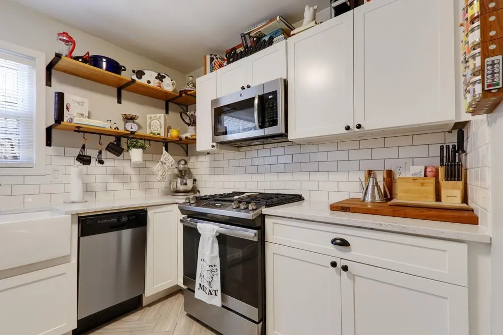 5569 Kingsport Drive, Sandy Springs, Georgia 30342, 2 Bedrooms Bedrooms, ,1 BathroomBathrooms,Residential,Sold,5569 Kingsport Drive,6562022