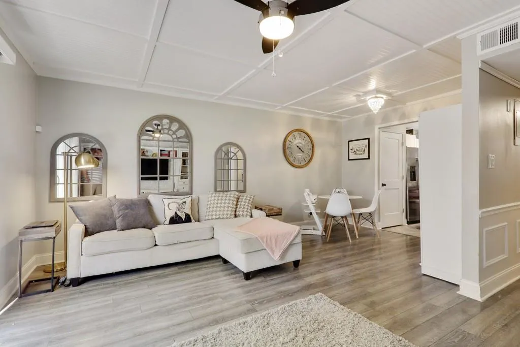 5569 Kingsport Drive, Sandy Springs, Georgia 30342, 2 Bedrooms Bedrooms, ,1 BathroomBathrooms,Residential,Sold,5569 Kingsport Drive,6562022