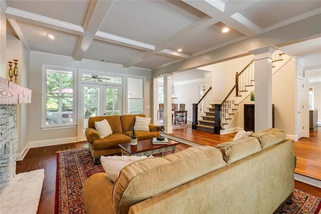 130 Belvedere Court, Sandy Springs, Georgia 30350, 5 Bedrooms Bedrooms, ,4 BathroomsBathrooms,Residential,Sold,130 Belvedere Court,7449076