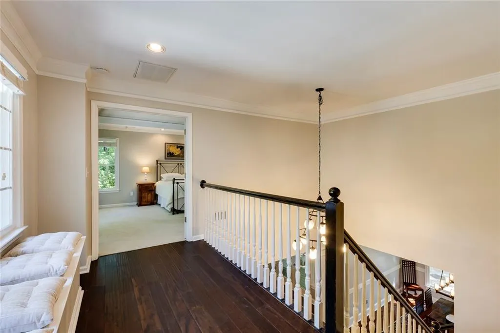 130 Belvedere Court, Sandy Springs, Georgia 30350, 5 Bedrooms Bedrooms, ,4 BathroomsBathrooms,Residential,Sold,130 Belvedere Court,7449076