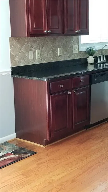 6900 Roswell Road Unit J2, Sandy Springs, Georgia 30328, 2 Bedrooms Bedrooms, ,2 BathroomsBathrooms,Residential,Sold,6900 Roswell Road Unit J2,6543138